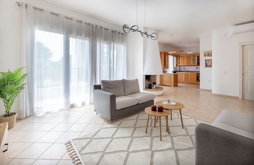 Agii Theodori Cabin | Vista Mare Blu House