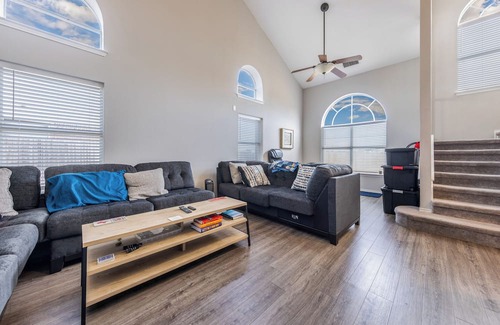 Cambridge Heights House | Welcoming Comfortable 2-bed 2 Full Bath House