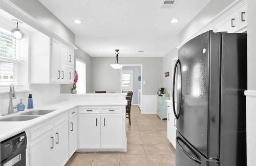Spring House | 4-bedroom Spring Retreat - Minutes from The Woodlands