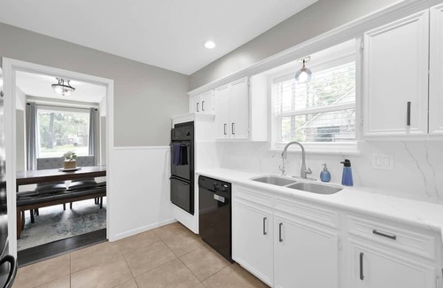 Spring House | 4-bedroom Spring Retreat - Minutes from The Woodlands
