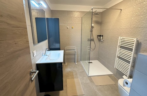 Porto-Vecchio Apartment | Apartment 2/4 pers with terrace SEA VIEW, air-conditioned, private parking Near port