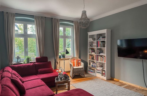 Hintersee Apartment | Landhaus hinter'm See vacation apartment Landliebe luxurious winter garden tiled stoves