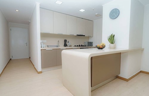 Tumba Vieja Apartment | Luxury 2BR Oceanview, parking and balcony