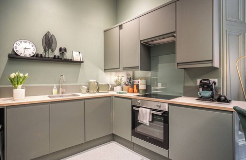Paisley Apartment | Boutique Home Stay Studio in Paisley – Near Glasgow & Airport