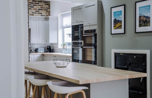 Newland Near Ulverston House | LUND HOUSE, pet friendly, character holiday cottage in Ulverston
