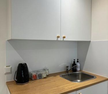 Ommoord Bed & Breakfast | Knus kamer bij station Alexander & winkelcentrum