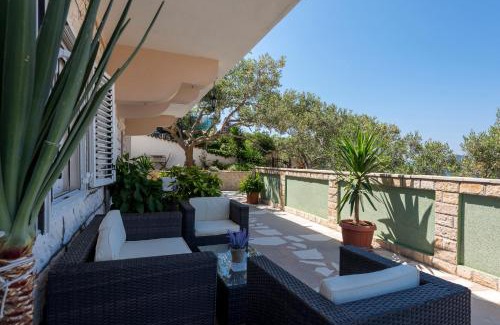 Krizni rat Apartment | Relaxing Beach holiday house