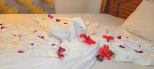 Kisarawe Apartment | Zan White Apartment