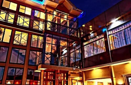 Arusha Cabin | River house lodge sakina