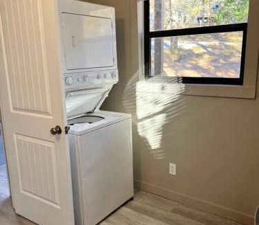 Kingston House | Cottage on Kiowa /Pet Friendly (Lake Texoma)