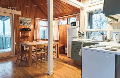 Hofn Ski Chalet | Old Cottages