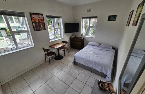 Sea Point House | Victory Court