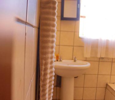 Alldays Hotel | Alldays Sunset Lodge