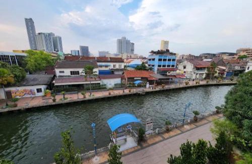 Bunga Paya Pantai Hotel | River Cruise Hotel