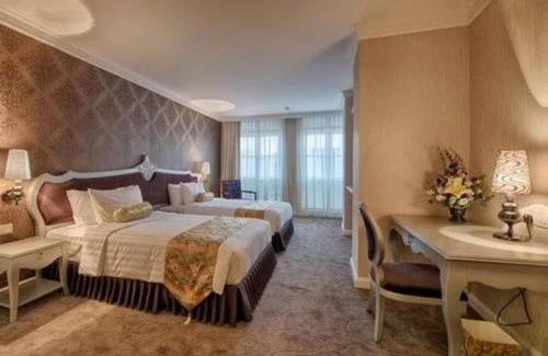 Bunga Paya Pantai Hotel | River Cruise Hotel