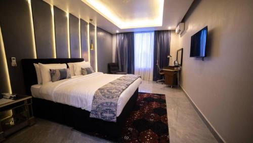 Epetu Hotel | Blue Apple Hotel