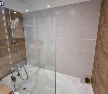 Aviatiei Apartment | Romanian Prometeu Street near Promenada Mall