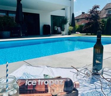 Graz-Straßgang Villa | Exklusive Designervilla mit Pool