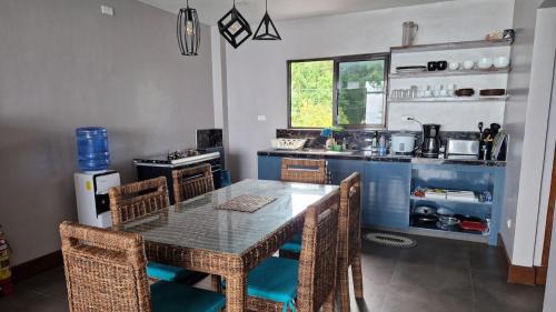 Siquijor Villa | Juvy's Beach House