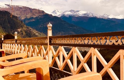 Manali Apartment | Woods Villa-a unit of ram cottage