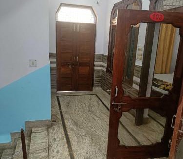 Hapur Hotel | OYO RGB Hotel & Restaurant