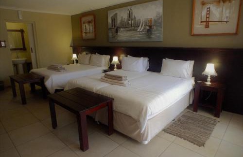 Windhoek Central House | Uzuri Guesthouse CC