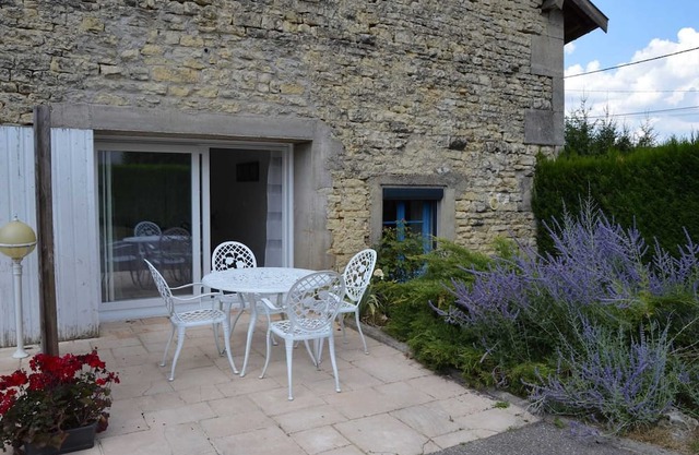 Homerez - Beautiful house for 6 ppl. at Bazincourt-sur-Saulx