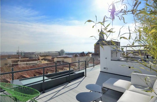 Charming Apartments in the Heart of the City, Ideal for Your Stay