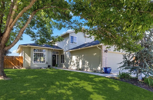 Relocations, Corporate- Large Eagle Home