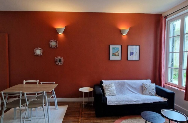 Chaleureux Appartement - Hyper Centre - Charbonnet