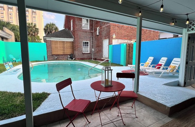 The Pool House at 5 Points