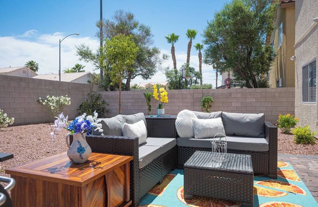 Las Vegas Spacious Elegant Home - Near Airport
