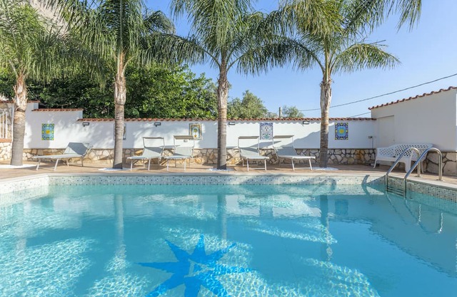 Holiday Home 'Villa Antonio' with Sea View, Wi-Fi and Air Conditioning