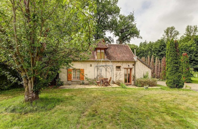 Homerez - Nice house for 4 ppl. with terrace at Raizeux