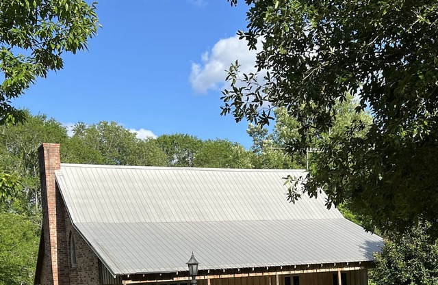 Relax and Enjoy this Cozy cabin on 120+ acres along the bogue chitto river.