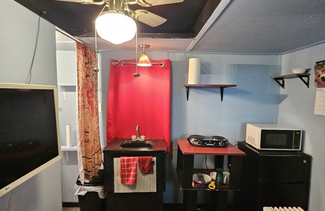 TinyHome for One in a Quiet, Rural Setting near Mobile and Atmore