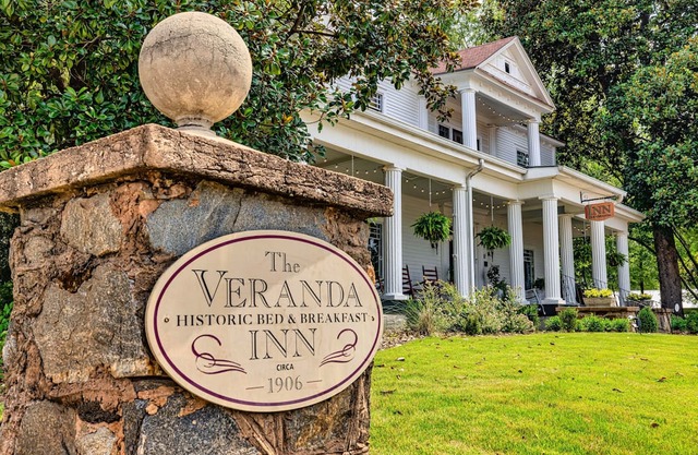 Welcome to the Famous, Award Winning VERANDA HISTORIC INN Senoia, GA