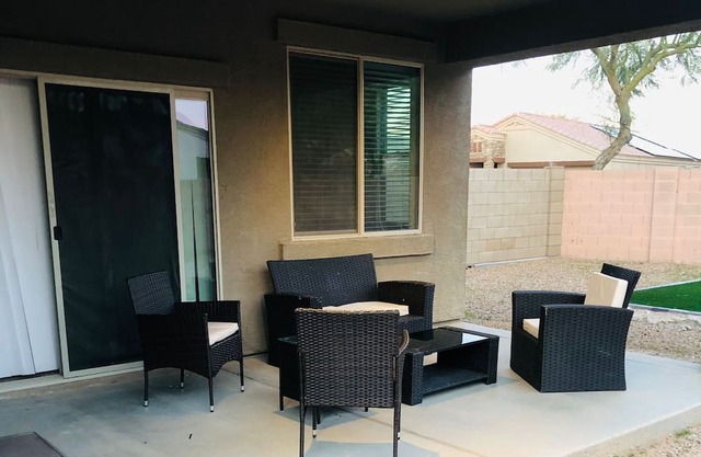 Beautiful home in the heart of Casa Grande in a quiet neighborhood