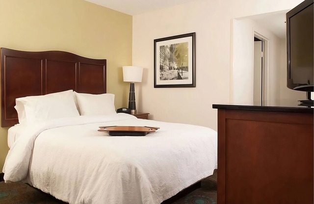 Make Your Trip More Enjoyable! Free Breakfast, Pool, Parking!