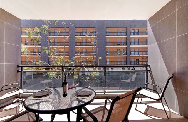 Holiday Apartment "Rossi's Ap" with Sea View, Shared Pool & Wi-Fi