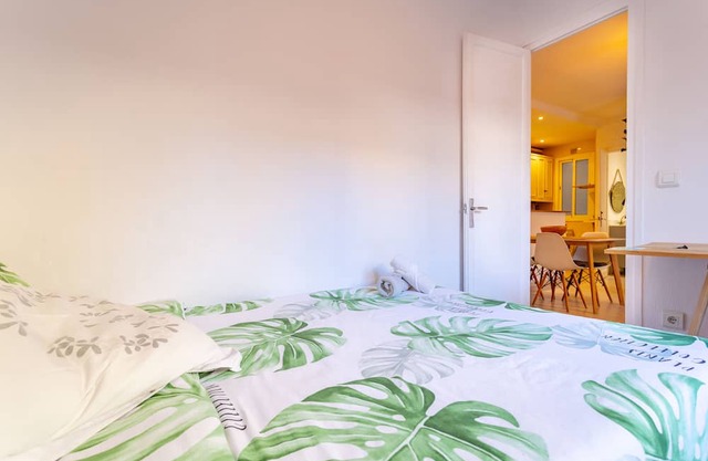 Cosy Apartment - 10min Walk to the Beach & Train Abierto / Se Puede Reservar