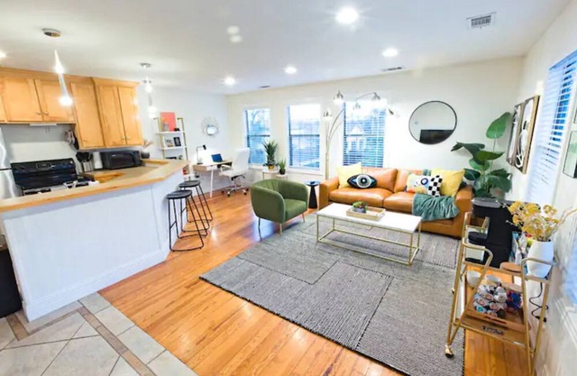 Walkable Convenient Cozy.