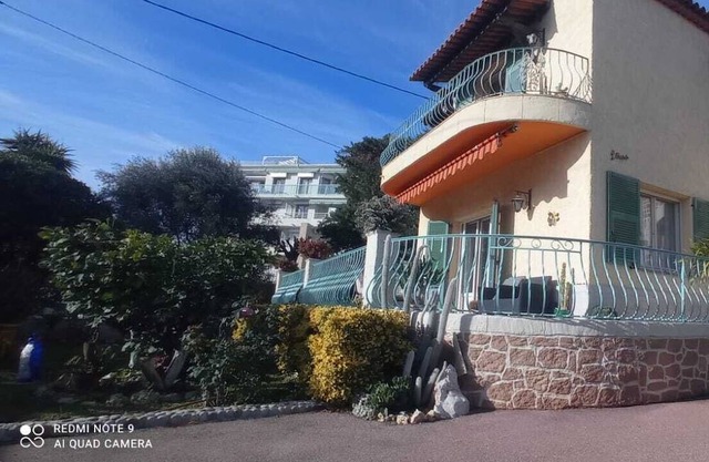 Bas de Villa Provençal Dans une Cartier Calme Proche de Toutes Commodités