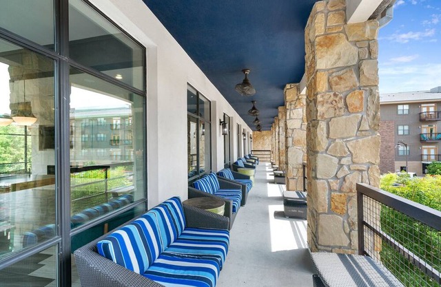 Plano | Beautiful Studio Apartment