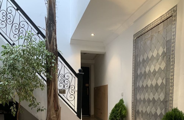 Riad Dans la Médina, vue sur L'atlas, Tout Marrakech Historique à Pieds
