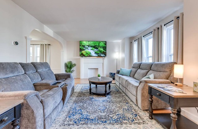 Pet-Friendly Buffalo Apartment: Walkable Location!