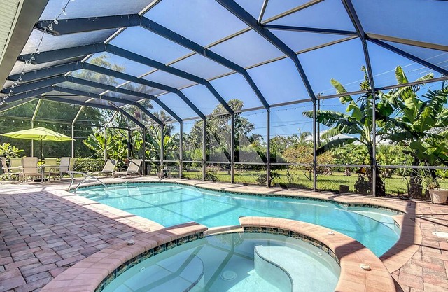 Family-Friendly Meadowbrook Retreat - Pool, Spa & Games