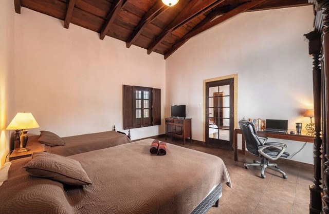 Apartment with terrace + room Antigua Center