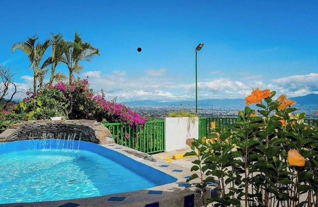 22 bed hotel with pool just 20 minutes from Airport