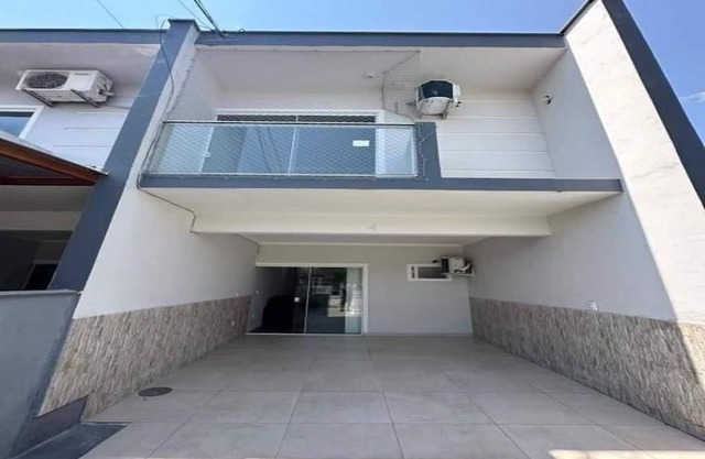 Modern semi-detached house with gourmet area and comfort for the whole family